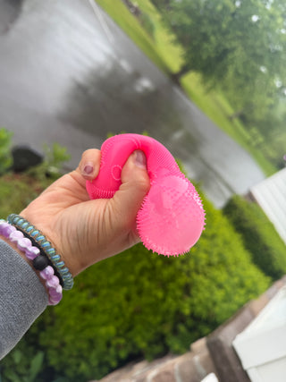 IN STOCK Smile Ball Squishy