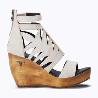 LANE The Becca Wedge