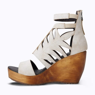 LANE The Becca Wedge