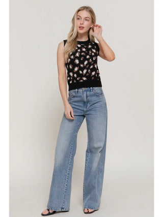 Sleeveless Round Neck Leopard Sweater Top