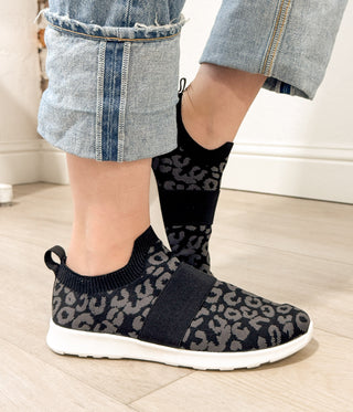 Jia Knit Sneaker in Black
