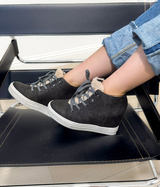 Tiburon Sneaker Wedge in Grey